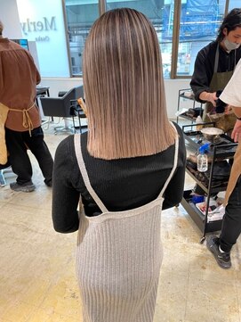 メリー オオサカ(Merly Osaka) 王道！バレライン、グラデが超綺麗なベージュバレイヤージュ