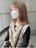 ミルクティーベージュ