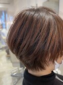 ショートボブ