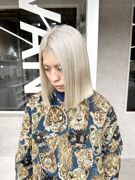 ヴァンシィー(VANCY) men's white blond