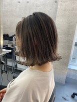 イキ 表参道(iki omotesando)&nbsp;モード/無造作ウェーブ/大人ガーリー[表参道駅]