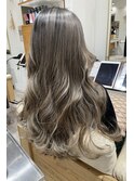 シャドウルーツ ミルクティーアッシュ