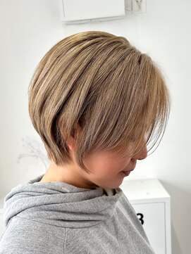 スイ(suiw) ハイトーンショートボブ【suiw】昭和町/天王寺/阿倍野