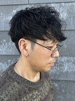 ヒュイル バイ ニアウ(Hwyl by Niau) メンズマッシュシャドウパーマスパイラルパーマニュアンスパーマ