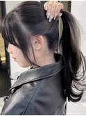 "インナーカラー×ポニーテール