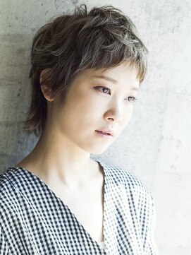 ロミー 本厚木(ROMMY.) ハンサムショート短め前髪ウルフパールベージュ◎20代~50代