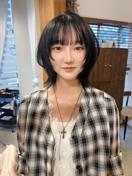 クイ(quii) 軽さ×動きで今っぽく！韓国ウルフレイヤースタイル