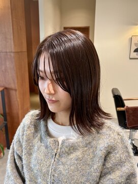 シースルーバング×暖色ベージュ