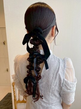 アモレット(amoretto) 編み下ろし 三つ編みヘア 成人式 お呼ばれヘア 結婚式 20代