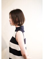 ホワイトルーム(White Room)&nbsp;ナチュラルショートボブ&スモーキーアッシュブラウン