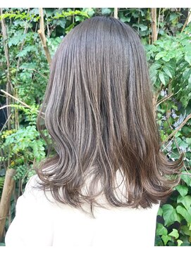 ニースヘアギャラリー 上野御徒町店(Neece hair gallery by across) 《Kiko*おすすめ》暗くても可愛い*赤味無しのミントアッシュ