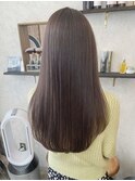 サラサラロングヘア