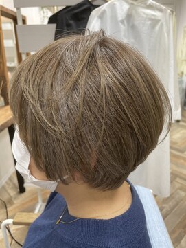 クート 北浦和(ku-to) 明るめ白髪ぼかしハイライトカラー