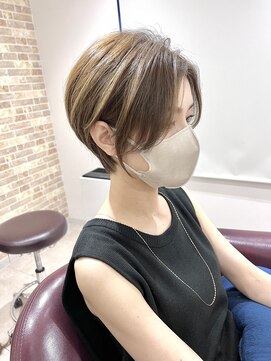 シェミール(CHEMIR) 大人可愛い小顔丸みショートブリーチなしベージュ20代30代四日市