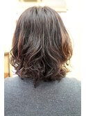 毛先フワクシャパーマ（ウルフ、レイヤー）