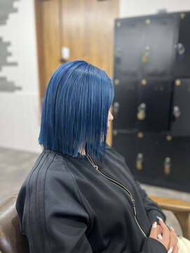 アーサスバイヘッドライト 水戸城南2丁目店(ursus by HEADLIGHT) 【LEN】切りっぱなしボブ ブルー