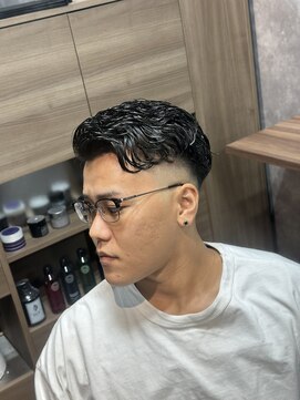 スウェルホワイト(SWELL WHITE) フェードスタイル