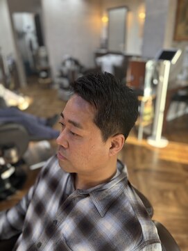 アンカー(ANCHOR) MEN’S HAIR/サーフカール/刈り上げセンターパート/印西市