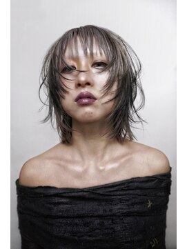 テイ(tei) スモーキーグレージュ/レイヤーボブ