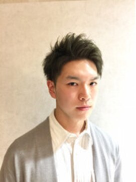 ヴィフ ヘアアンドデザイン(Vif hair&design) ダブルカラーでグレージュ×アップバングショート