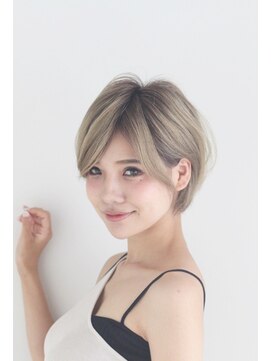 ルル カリス(lulu CHARIS) ショートボブ