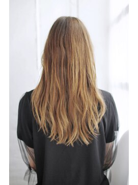 シュシュット(chouchoute) 吉祥寺3分/夏のイメチェン耳かけ毛先パーマフォギーベージュ/086