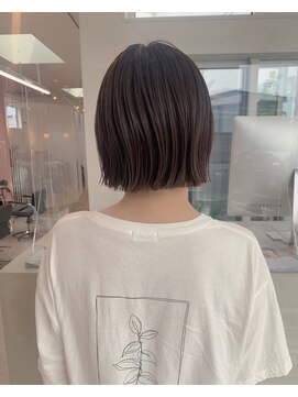 ケーオーエスピンク(K O S pink) ほんのりパープル×ストレートボブ