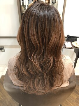 アプシー 三田駅前店(Apsee) ピンクベージュカラー