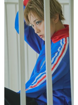 ベック(BECK) 美髪/抜け感/ハイトーン/ブリーチ/前髪アレンジ/ベージュカラー