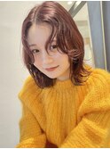 ミディアムこなれウェーブダブルカラーワインレッドピンク/毛利