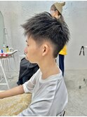 刈り上げツーブロックベリーショート束感アップバングメンズ