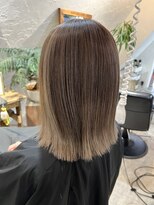 ロア インターナショナル 新宿店(LoA International)&nbsp;【LoA】極細ハイライトバレイヤージュミルクティーベージュ