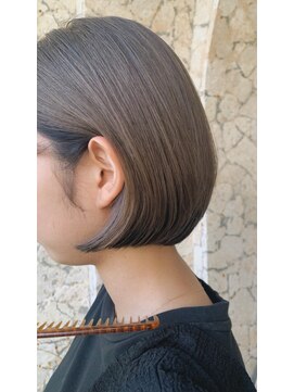 アトリエ エス atelier es HAIRDESIGN イヤリングカラー/ラベンダーカラー/ラベンダーアッシュミニボブ