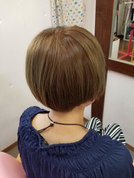 美容室れのあ ショートボブ