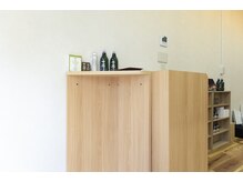 フラット 落合店(fLat)の雰囲気（落合駅徒歩30秒、東中野駅徒歩5分、中井駅徒歩6分で通いやすい♪）