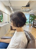 癖毛を活かしたショートスタイル