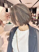 ステア ケース(stair case)&nbsp;大人ハイライトミルクティーベージュ丸みショートボブ