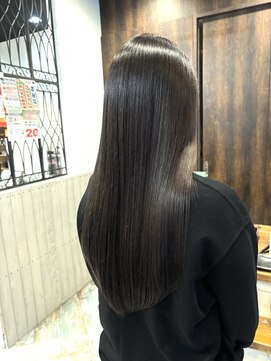 リノナ(Linona) ロングショートワンカールパーマカーキグレージュ前髪錦糸町