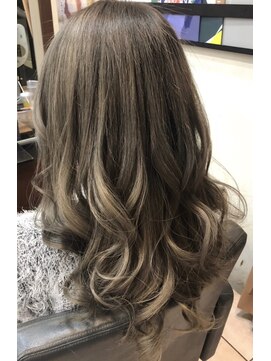 モードケイズ 阿倍野店(MODE K’s) グレージュ