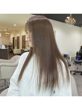 オンアンドオフ ON and OFF くすみベージュ