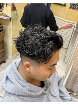 グルーマーズトウキョウ(GROOMER/S TOKYO) ラルフカール　GROOMERSTOKYO太田