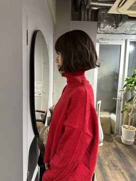 リバレッジ 白金(Leverage) 海外クセ毛風ボブ：Kaede Kotaki