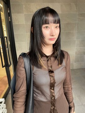 スニュウ(snuw) 【snuw mina】レイヤーカット/透明感カラー/伏見