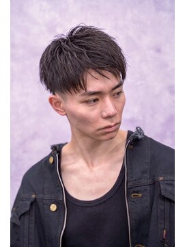 クロムトウキョウ ザ バーバー 新宿本店(CHROM TOKYO the Barber) アップバングショート