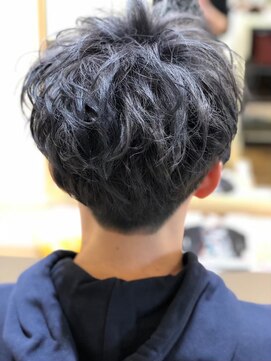 エイル 江坂(Eir) メンズ/メンズカット/メンズパーマ/ニュアンスパーマ/江坂/眉毛