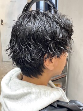 ブルニール 中崎町(BLEUNIR) ツイストスパイラル　無造作　マッシュ　メンズパーマ