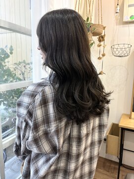 ムク(Muku) オリーブベージュカラー