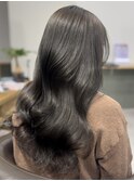 オリーブグレージュ