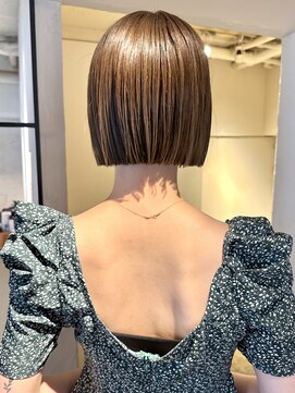 ローマージングウマエ(ROAMER jingumae) あごラインbob