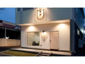 アルスティヘア シールド(ars t hair SHIELD)の写真/【個室完備】ママ・パパもゆったり寛げる◎お子様と一緒のご来店大歓迎です♪